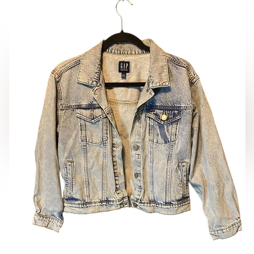 GAP Light Wash Denim Jacket Medium Classic Jean Jacket Fall Layering